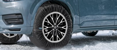 GoSoft snow sock on Volvo wheel